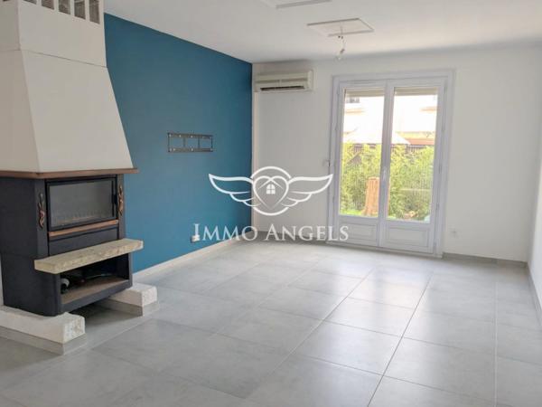 VILLA CONFORTABLE DANS UN QUARTIER RESIDENTIEL, AU CALME PROCHE CENTRE