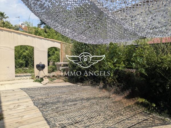 VILLA CONFORTABLE DANS UN QUARTIER RESIDENTIEL, AU CALME PROCHE CENTRE