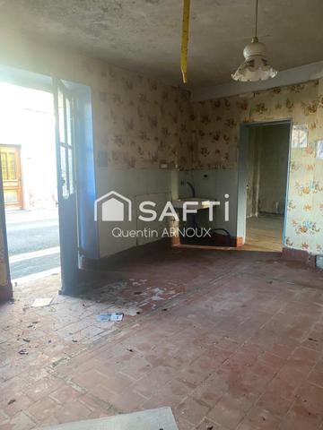 Maison de plein-pied coeur de village à rénover