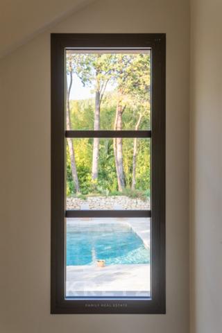 LE THOLONET_ VILLA D'EXCEPTION DE 300 M2 AU PIED DE LA SAINTE-VICTOIRE