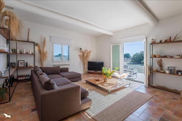 Maison à vendre |  Saint-Laurent-d'Aigouze |  5 pièces | 190 m²