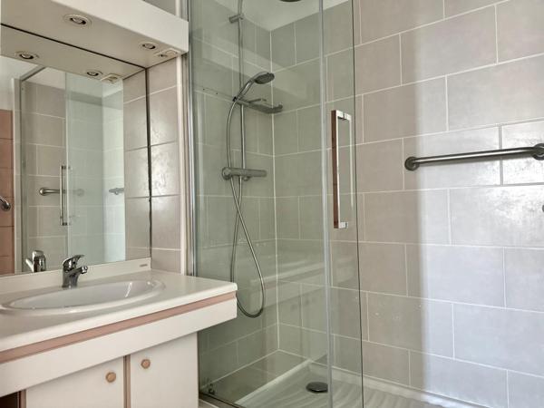 Appartement 3 pièces de 60M2 avec CAVE et GARAGE