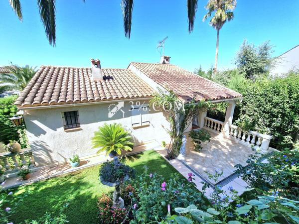 Villa 6 pièce(s) 3 chambre(s) 136 m²