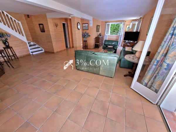 Villa 6 pièce(s) 3 chambre(s) 136 m²