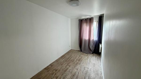 Immeuble 5 pièces 73 m2