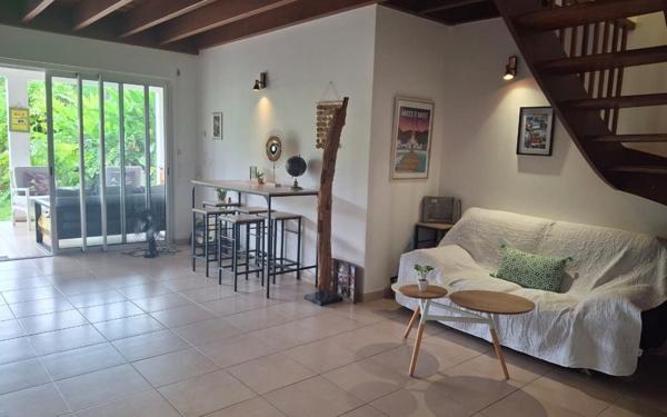 Maison à vendre    5 pièces •  Le François