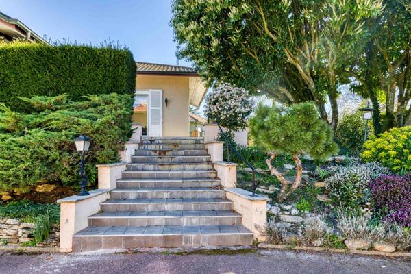 Maison de caractère dans un environnement calme