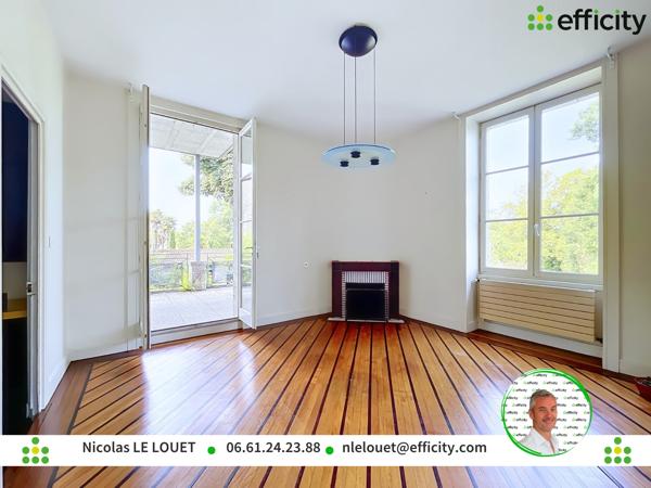 Appartement
         6 pièces
        - 249 m² 378 000 € *
