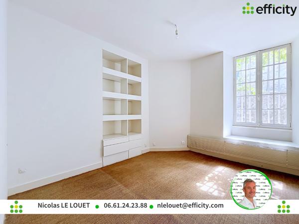Appartement
         6 pièces
        - 249 m² 378 000 € *