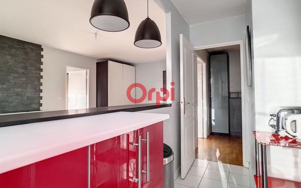 Appartement à louer    2 pièces •  Suresnes