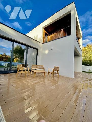 Maison de plain-pied dans le centre de Plérin à l'abri des regards