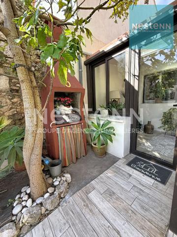 MAISON DE VILLE DE PLAIN-PIEDS AVEC PATIO