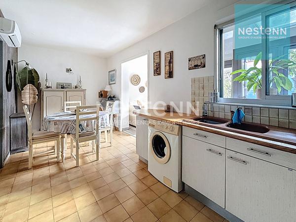 MAISON DE VILLE DE PLAIN-PIEDS AVEC PATIO