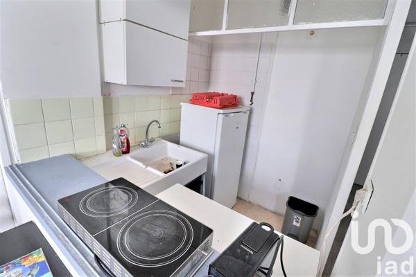 Studio 1 pièce de 28 m² à Marseille (13015)