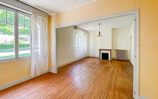 Maison à vendre    5 pièces •  Villeneuve-de-Marsan