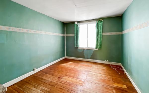 Maison à vendre    5 pièces •  Villeneuve-de-Marsan