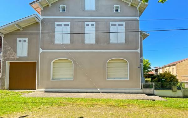 Maison à vendre    5 pièces •  Villeneuve-de-Marsan
