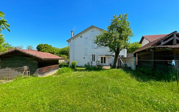 Maison à vendre    5 pièces •  Villeneuve-de-Marsan