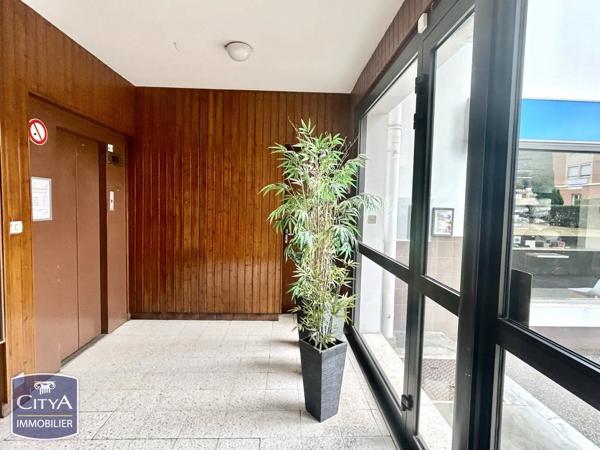 Appartement à vendre 5 pièces 103.18m² Billère (64140)