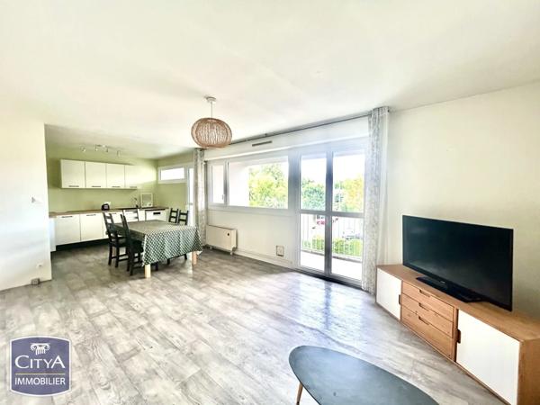 Appartement à vendre 5 pièces 103.18m² Billère (64140)