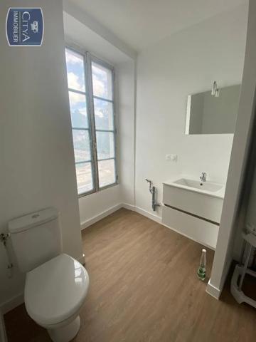 Appartement à louer 3 pièces 70.14m²