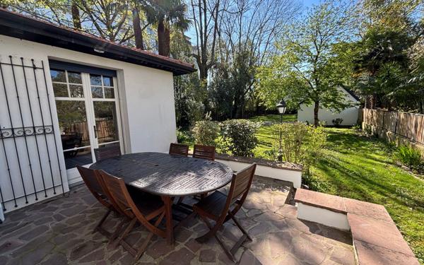 Maison à vendre    7 pièces •  Pau