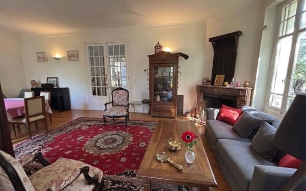 Maison à vendre    7 pièces •  Pau