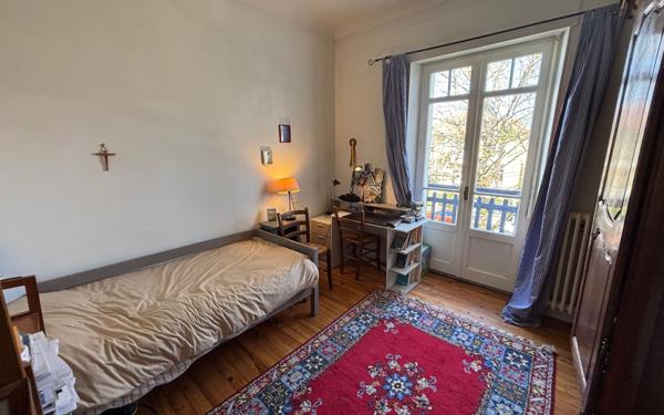 Maison à vendre    7 pièces •  Pau