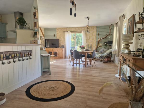 superbe chalet 4ch dans les bois avec grand terrain