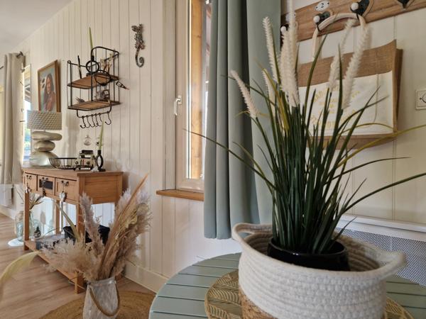 superbe chalet 4ch dans les bois avec grand terrain