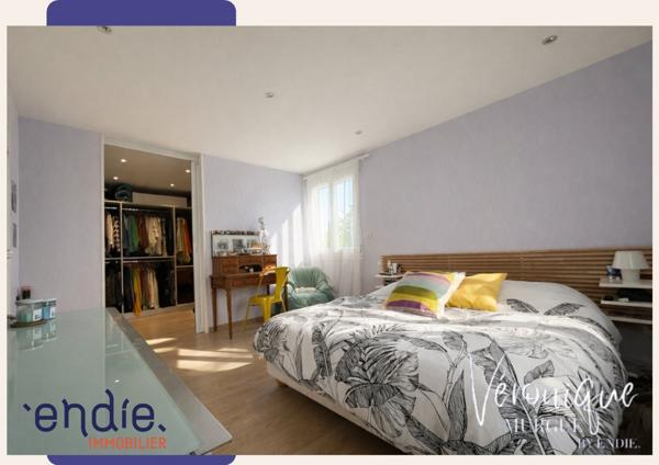 Maison de ville rénovée, 6 chambres, vie de plain-pied, DPE C, jardin clos, endie immobilier, Véronique Murgue