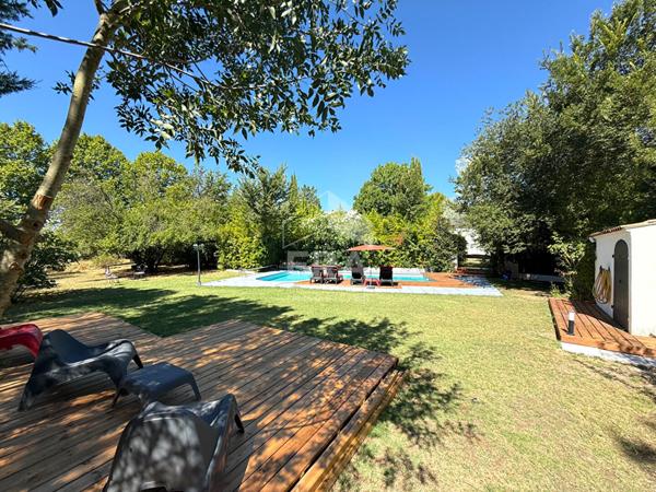 Maison Bouc Bel Air 6 pièce(s) 157 m2