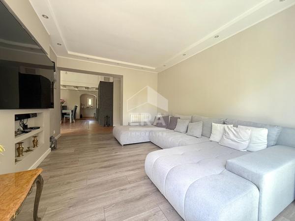 Maison Bouc Bel Air 6 pièce(s) 157 m2