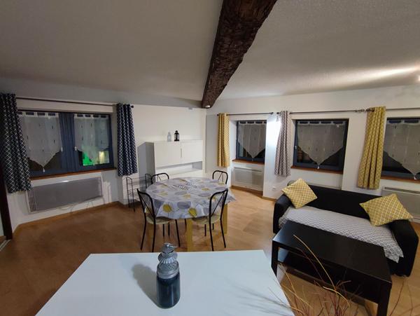 Appartement Dole 2 pièce(s) 45.97 m2 , centre-ville, meublé et rénové