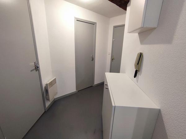 Appartement Dole 2 pièce(s) 45.97 m2 , centre-ville, meublé et rénové