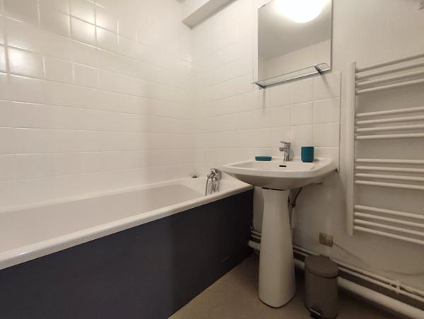 Appartement Dole 2 pièce(s) 45.97 m2 , centre-ville, meublé et rénové