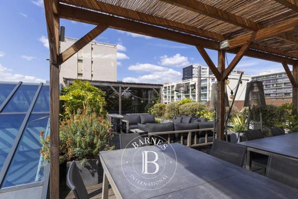 Clichy, Bureau  1 000 m² à vendre