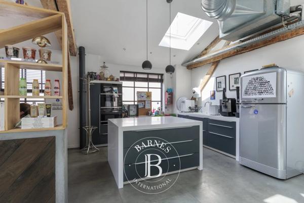Clichy, Bureau  1 000 m² à vendre