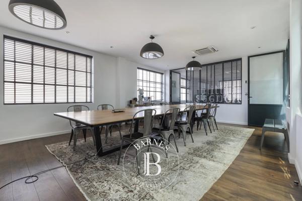 Clichy, Bureau  1 000 m² à vendre