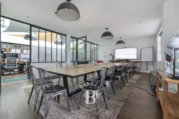 Clichy, Bureau  1 000 m² à vendre