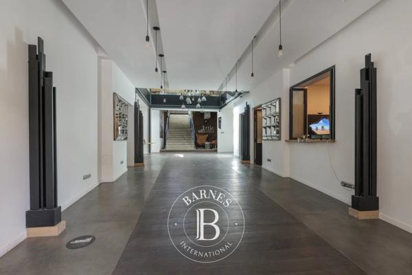 Clichy, Bureau  1 000 m² à vendre