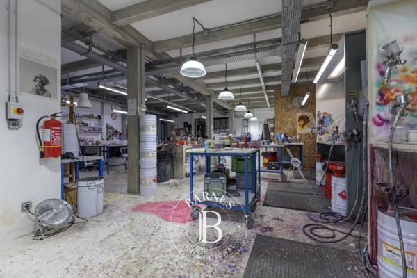 Clichy, Bureau  1 000 m² à vendre