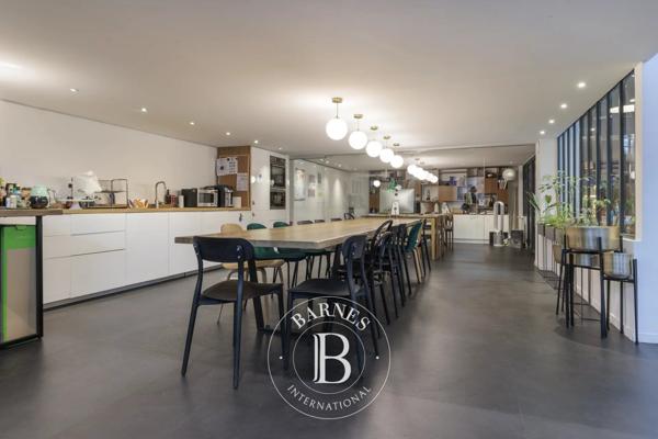 Clichy, Bureau  1 000 m² à vendre