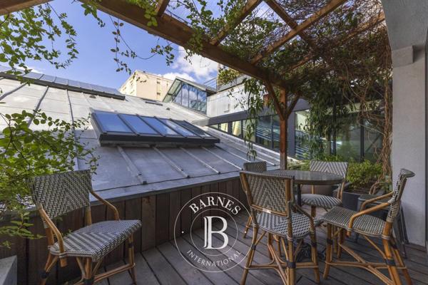 Clichy, Bureau  1 000 m² à vendre