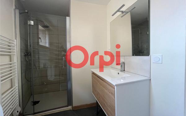 Maison à louer    4 pièces •  Catllar