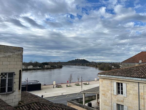 Appartement rénové en 2018 avec terrasse 30 m² vue sur la confluence !