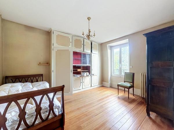 Demeure 10 pièces avec parc de 5235 m2