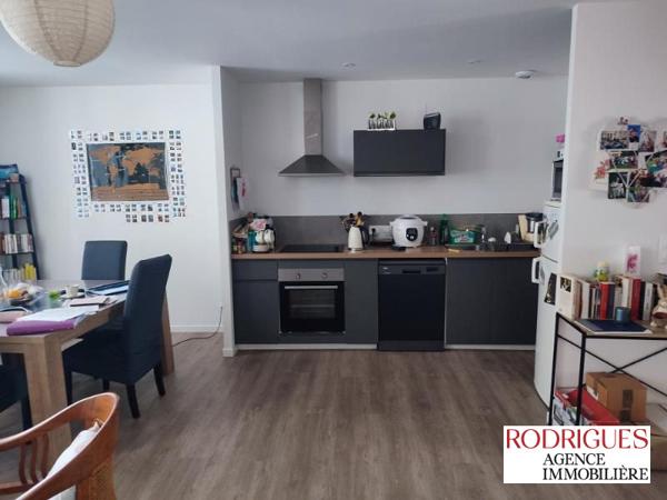 Appartement à louer, 3 pièces - POITIERS 86000