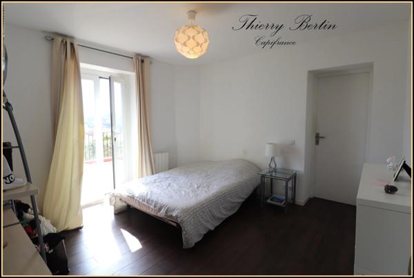 Dpt Alpes Maritimes (06), à vendre VILLENEUVE LOUBET maison P6 de 171 m² - Terrain de 1 186,00 m²