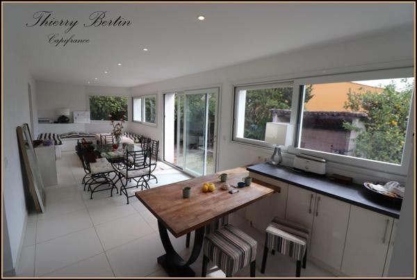 Dpt Alpes Maritimes (06), à vendre VILLENEUVE LOUBET maison P6 de 171 m² - Terrain de 1 186,00 m²